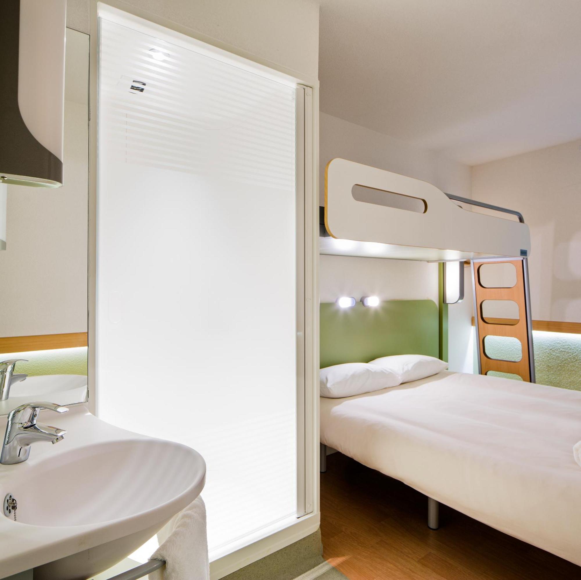 Ibis Budget Koeln Leverkusen City Exterior foto